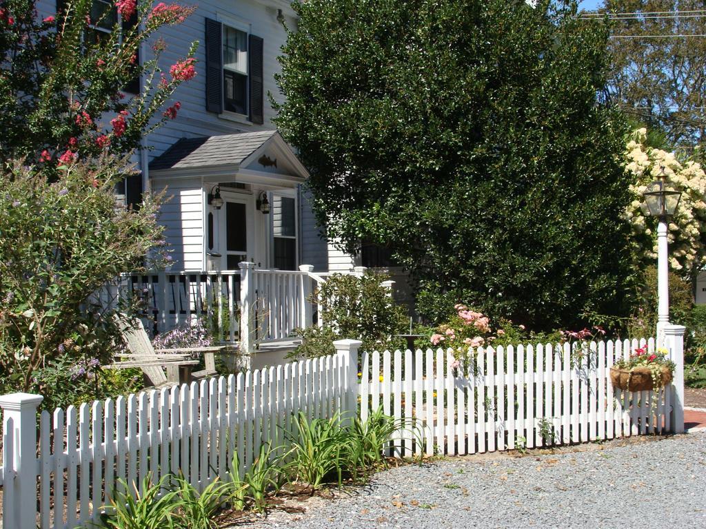 Candleberry Inn On Cape Cod Brewster Extérieur photo