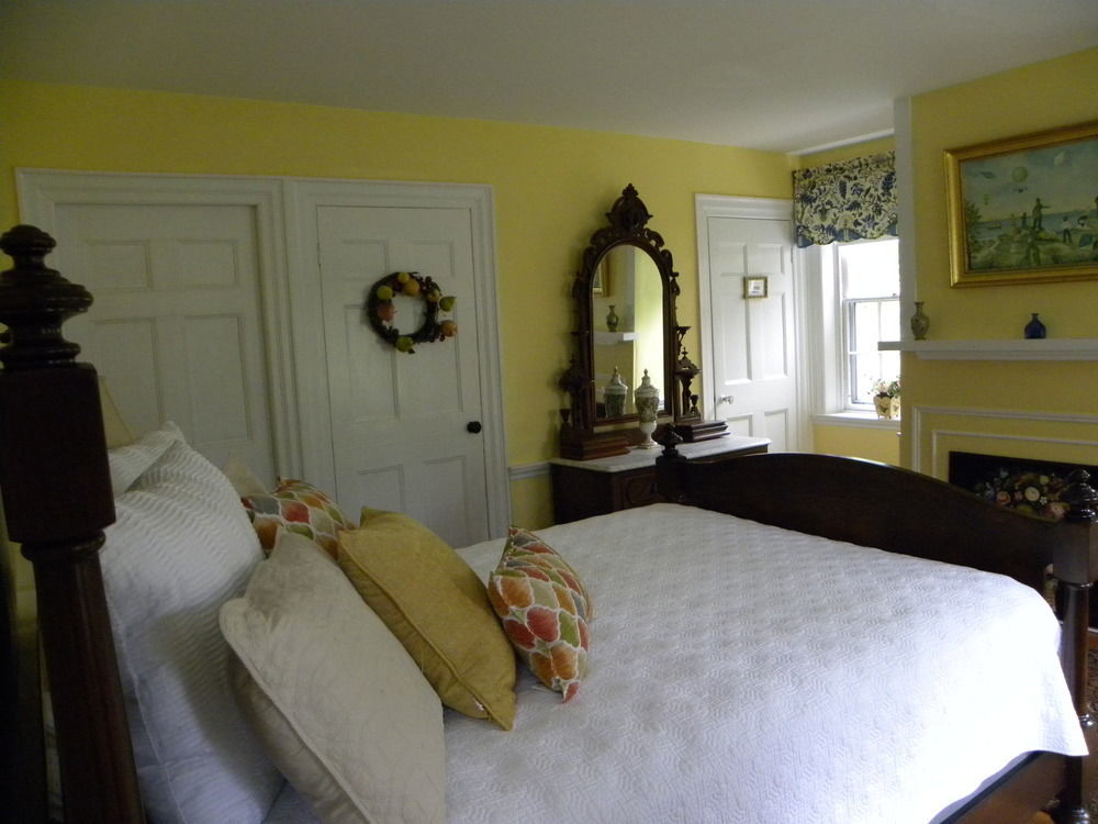 Candleberry Inn On Cape Cod Brewster Extérieur photo